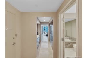 551 N Fort Lauderdale Beach Blvd H1607, Fort Lauderdale, FL 33304, Sold 12/29/21