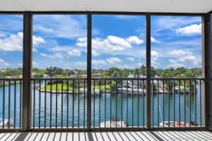 2500 NE 135th St C311, North Miami, FL 33181, Sold 12/20/21