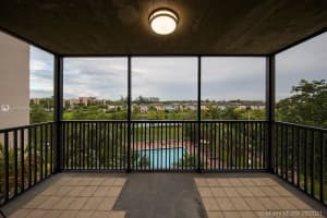 900 NE 195th St, Miami, FL 33179, Sold 10/29/21