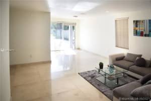 4873 NW 113th Pl, Doral, FL 33178, Sold 01/07/22