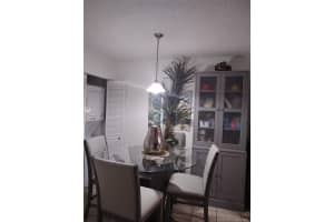 7115 NW 179th St, Hialeah, FL 33015, Sold 10/15/21