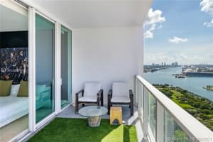 1040 Biscayne Blvd, Miami, FL 33132, Sold 11/05/21