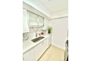 6315 SW 138th Ct APT 3, Miami, FL 33183, Sold 12/08/21