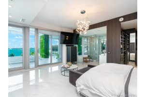 650 NE 32nd St, Miami, FL 33137, Sold 11/18/22