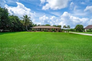 3021 SW 117th Ave, Davie, FL 33330, Sold 12/01/21