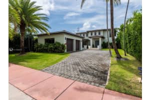 710 S Shore Dr, Miami Beach, FL 33141, Sold 05/10/22