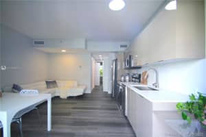 435 21st St, Miami Beach, FL 33139, Sold 12/27/21