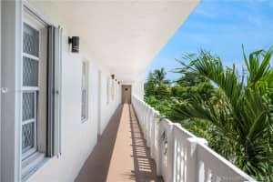 325 SE 11th Terrace, Dania Beach, FL 33004, Sold 10/26/21