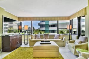 5225 Collins Ave, Miami, FL 33140, Sold 01/18/22
