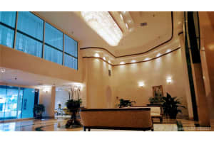 5757 Collins Ave # 305, Miami Beach, FL 33140, Sold 12/02/21