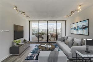 3505 S Ocean Dr, Hollywood, FL 33019, Sold 10/08/21