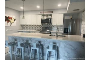 9907 Westwood Dr, Tamarac, FL 33321, Sold 11/12/21