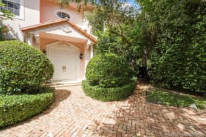 4741 SW 74th St, Miami, FL 33143, Sold 11/08/21