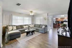 7105 NW 83rd St, Tamarac, FL 33321, Sold 11/09/21