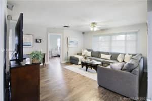 7105 NW 83rd St, Tamarac, FL 33321, Sold 11/09/21