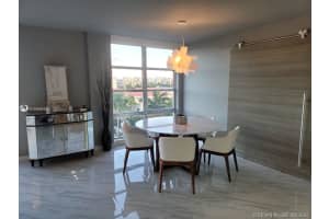 9800 W Bay Harbor Dr, Bay Harbor Islands, FL 33154, Sold 11/03/21