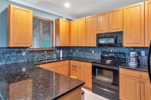 2101 SE 14th Cir, Homestead, FL 33035, Sold 10/29/21