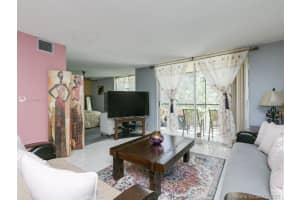 2551 Aragon Blvd, Sunrise, FL 33322, Sold 10/27/21