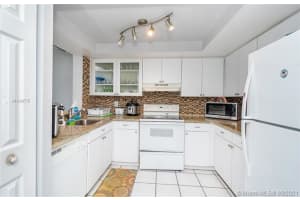 12239 SW 14th Ln, Miami, FL 33184, Sold 10/29/21