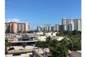 3031 N Ocean Blvd, Fort Lauderdale, FL 33308, Sold 02/24/22