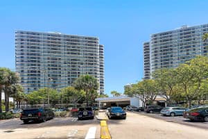 3701 N Country Club Dr, Aventura, FL 33180, Sold 02/23/22