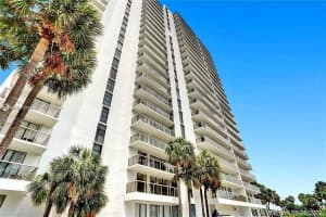 3701 N Country Club Dr, Aventura, FL 33180, Sold 02/23/22