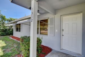 1312 NW 7th St, Boynton Beach, FL 33426, Sold 01/19/22