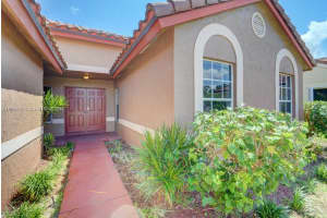 1150 New Parkview Pl, Haverhill, FL 33417, Sold 01/07/22