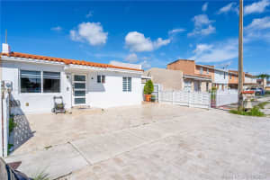 19300 NW 45th Ave, Miami Gardens, FL 33055, Sold 01/21/22