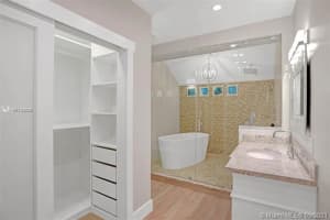 1957 S Oak Haven Cir, Miami, FL 33179, Sold 11/24/21