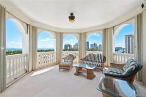 20165 NE 39th Pl, Aventura, FL 33180, Sold 01/24/22