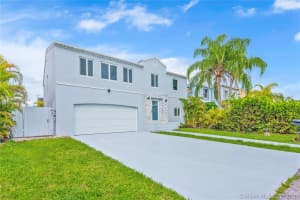 12041 SW 271st St, Homestead, FL 33032, Sold 12/10/21