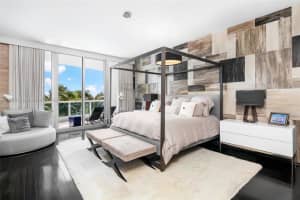 5959 Collins Ave, Miami, FL 33140, Sold 05/03/22