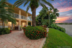 6942 NW 112th Ave, Doral, FL 33178, Sold 12/07/21