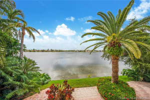 6942 NW 112th Ave, Doral, FL 33178, Sold 12/07/21