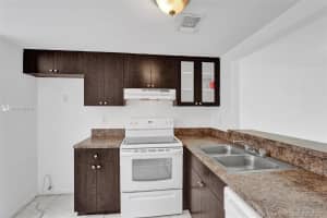 3970 NW 90th Ave, Sunrise, FL 33351, Sold 11/08/21
