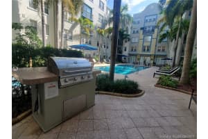 533 NE 3rd Ave, Fort Lauderdale, FL 33301, Sold 10/27/21