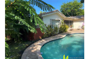 2060 NE 209th St, Miami, FL 33179, Sold 12/16/21