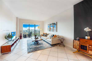 18151 NE 31st Ct #114, Aventura, FL 33160, Sold 01/19/22