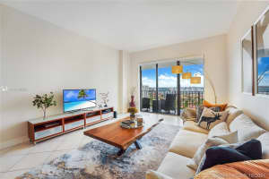 18151 NE 31st Ct #114, Aventura, FL 33160, Sold 01/19/22