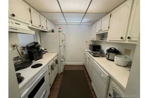 14301 N Kendall Dr #411b, Miami, FL 33186, Sold 12/13/21