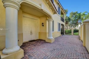 1554 Passion Vine Cir, Weston, FL 33326, Sold 11/15/21