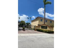 8230 NW 10th St, Miami, FL 33126, Sold 10/25/21