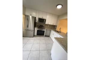 8230 NW 10th St, Miami, FL 33126, Sold 10/25/21