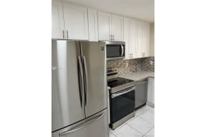 8230 NW 10th St, Miami, FL 33126, Sold 10/25/21