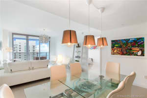 488 NE 18th St, Miami, FL 33132, Sold 07/26/22