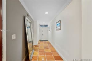 16409 Bridge End Rd, Hialeah, FL 33014, Sold 10/29/21