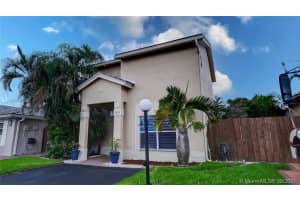 5203 NW 187th St, Miami Gardens, FL 33055, Sold 11/01/21