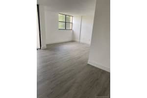 900 NE 195th St, Miami, FL 33179, Sold 11/23/21