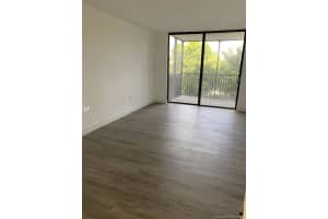 900 NE 195th St, Miami, FL 33179, Sold 11/23/21